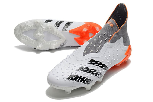 Chuteira Adidas Predator Freak + FG Whitespark – Campo.