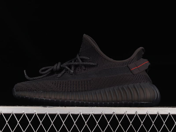 YEEZY BOOST 350 V2 BLACK NON-REFLECTIVE